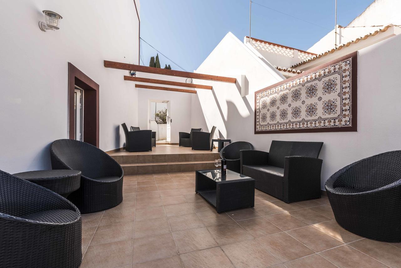 Lagos Downtown Guesthouse Exterior photo