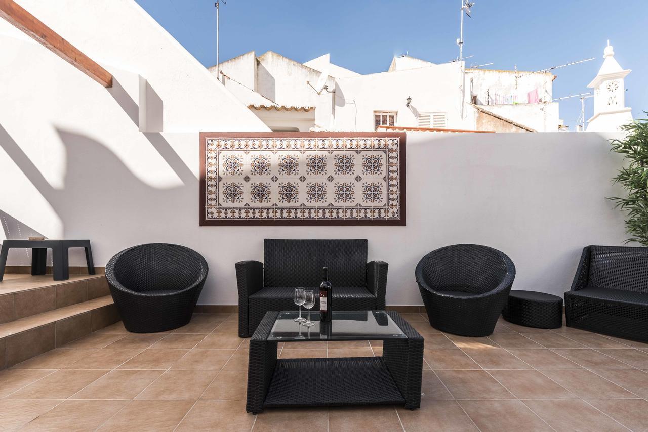 Lagos Downtown Guesthouse Exterior photo